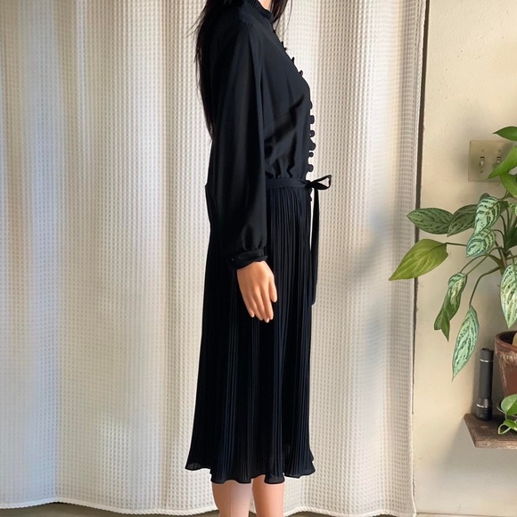 Vintage 70s Lady Carol Black Victorian Pleated Dress Cottage Goth Size 12 1/2 - Picture 3 of 8